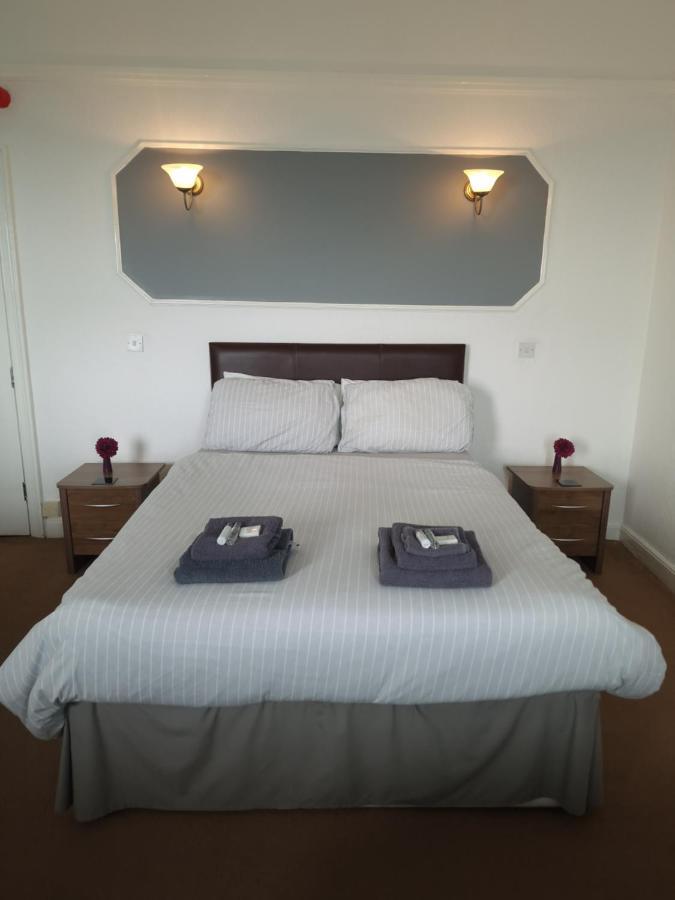 Highlander Hotel Scarborough Bagian luar foto