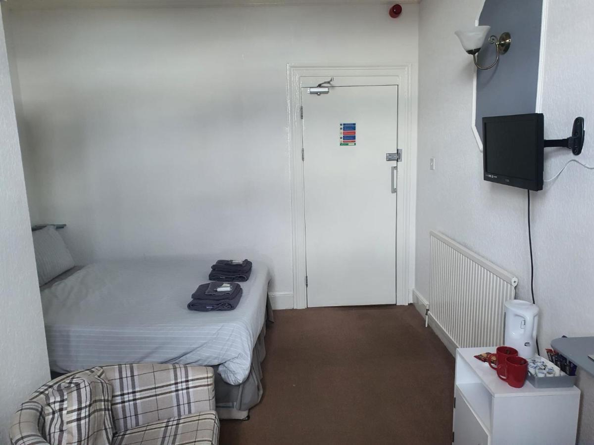 Highlander Hotel Scarborough Bagian luar foto