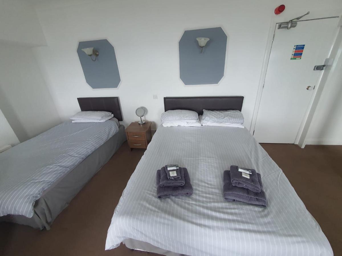 Highlander Hotel Scarborough Bagian luar foto