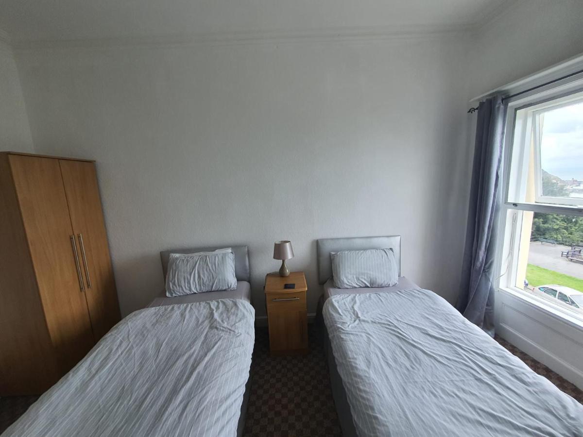Highlander Hotel Scarborough Bagian luar foto